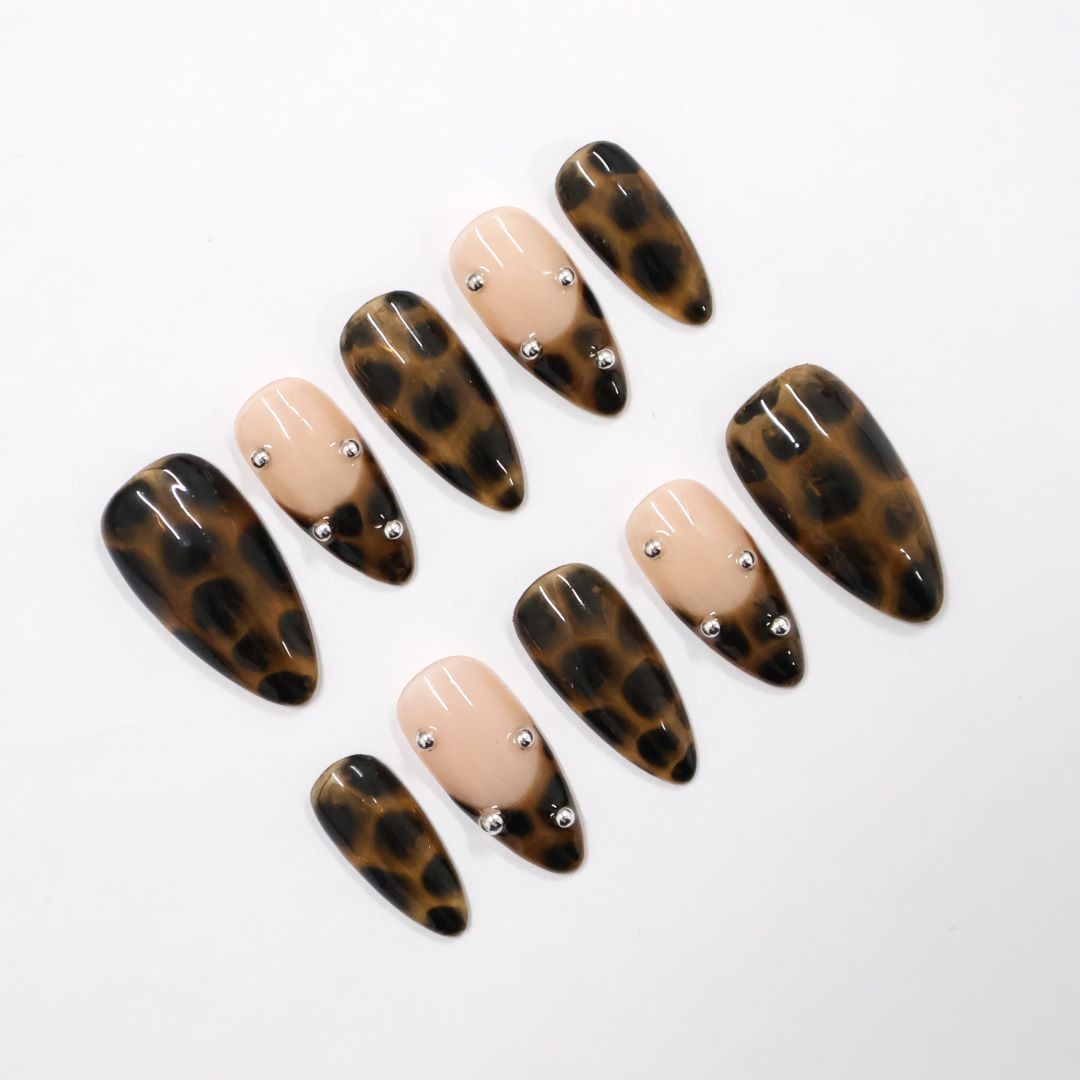 Handmade Tortoiseshell Press-On Nails – classic brown and nude tones with silver stud accents. Perfect for holidays, birthdays, vacations, or as a chic gift for her